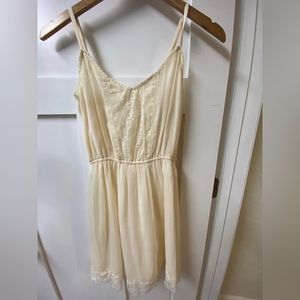 NWT Hollister lace dress